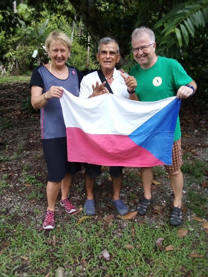 מלון Barrigones Corcovado Guide House מראה חיצוני תמונה